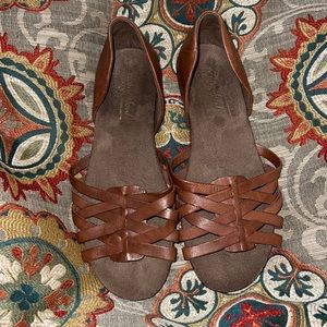 Natural Soul All Thru comfort brown size 8 sandals